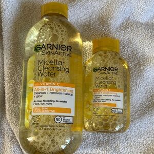 Garnier SkinActive Micellar Cleansing Water with Vitamin C - Bright Yellow